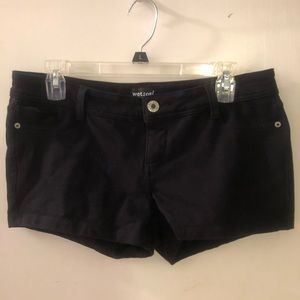 Wetseal black shorts